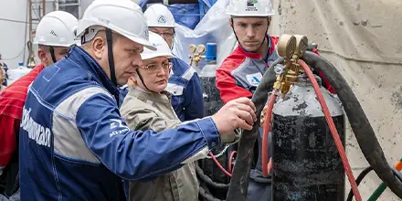 Инспекция Ростехнадзора проверяет оборудование ОПО при перерегистрации опасного производственного объекта в государственном реестре